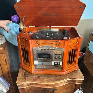 Grace Victoria Turnwriter III USB recordable turntable  Model: GDI-TW3USB Color: